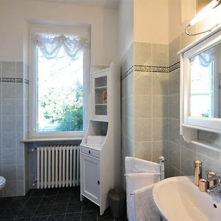 빌라 Sleeps 14 Pool