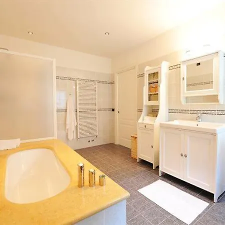 Sleeps 14 Pool